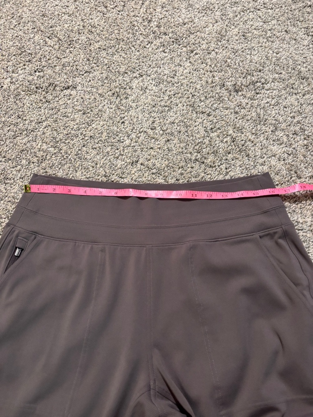 Athleta Venice Joggers 27” size large - Picture 5 of 5